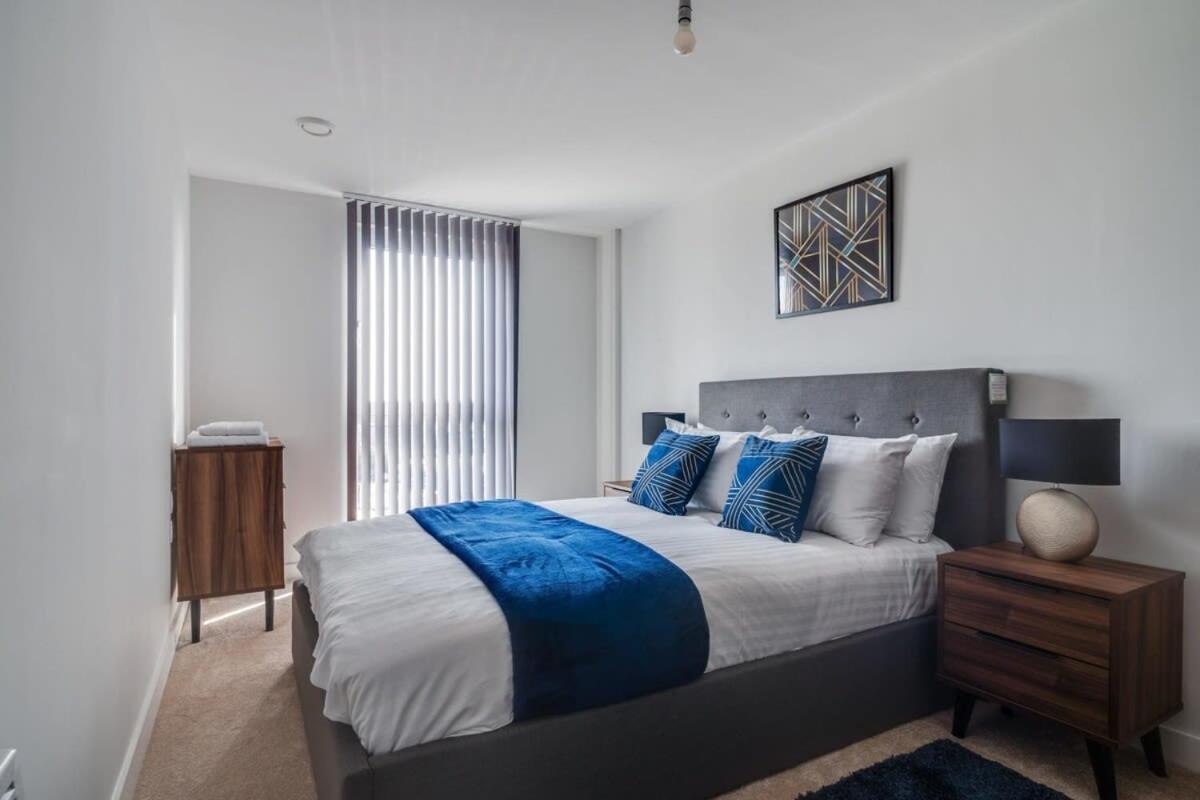 Lovely Riverside 2 Bed Apartment Leeds  Dış mekan fotoğraf