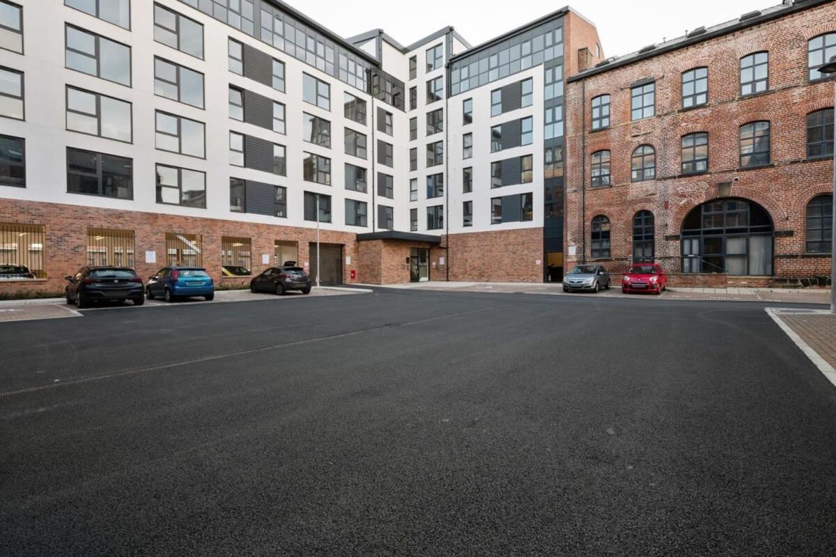 Lovely Riverside 2 Bed Apartment Leeds  Dış mekan fotoğraf