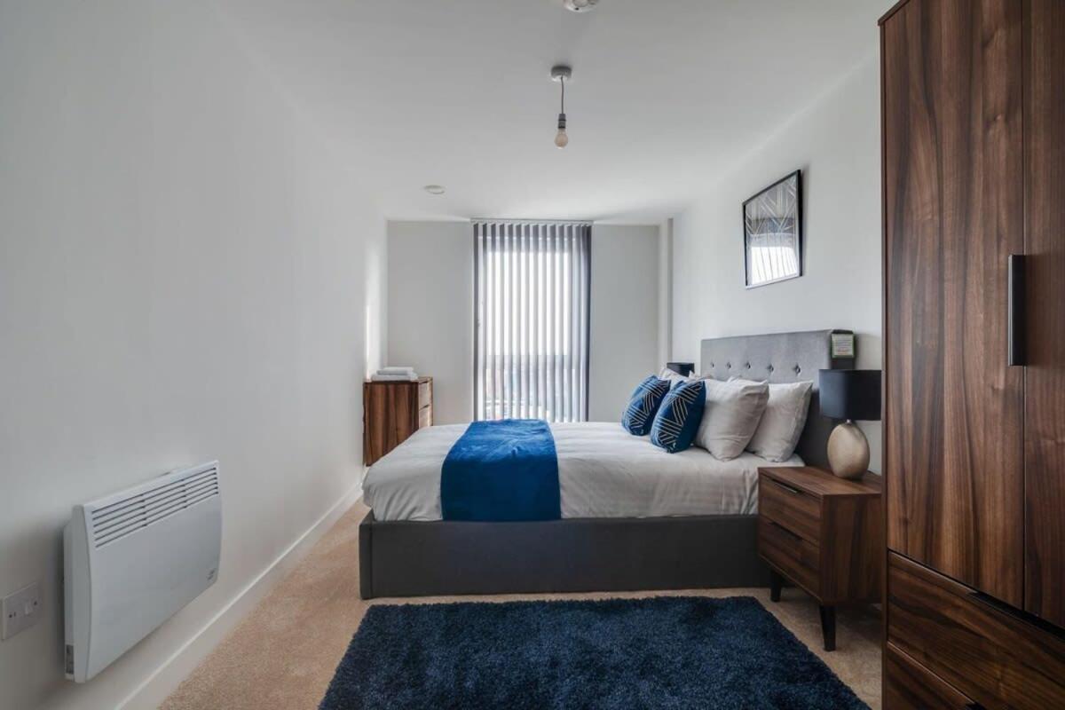 Lovely Riverside 2 Bed Apartment Leeds  Dış mekan fotoğraf